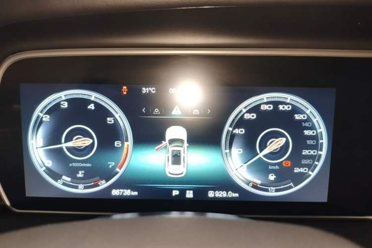 Used Hongqi HS5 2019 2.0T Smart Connect Flagship Edition Instrument Cluster