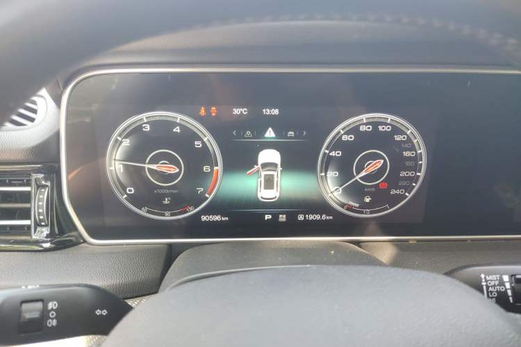Used Hongqi HS5 2019 2.0T Smart Connect Flagship All-Wheel-Drive Version Instrument Cluster