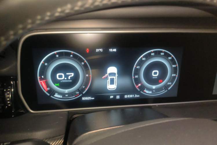Used Hongqi HS5 2019 2.0T Smart Connect Flagship All-Wheel-Drive Version Instrument Cluster