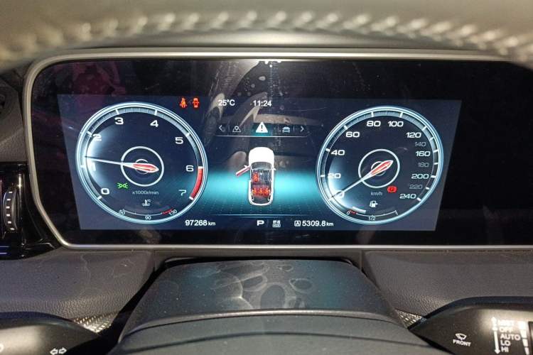 Used Hongqi HS5 2019 2.0T Smart Connect Flagship Edition Instrument Cluster