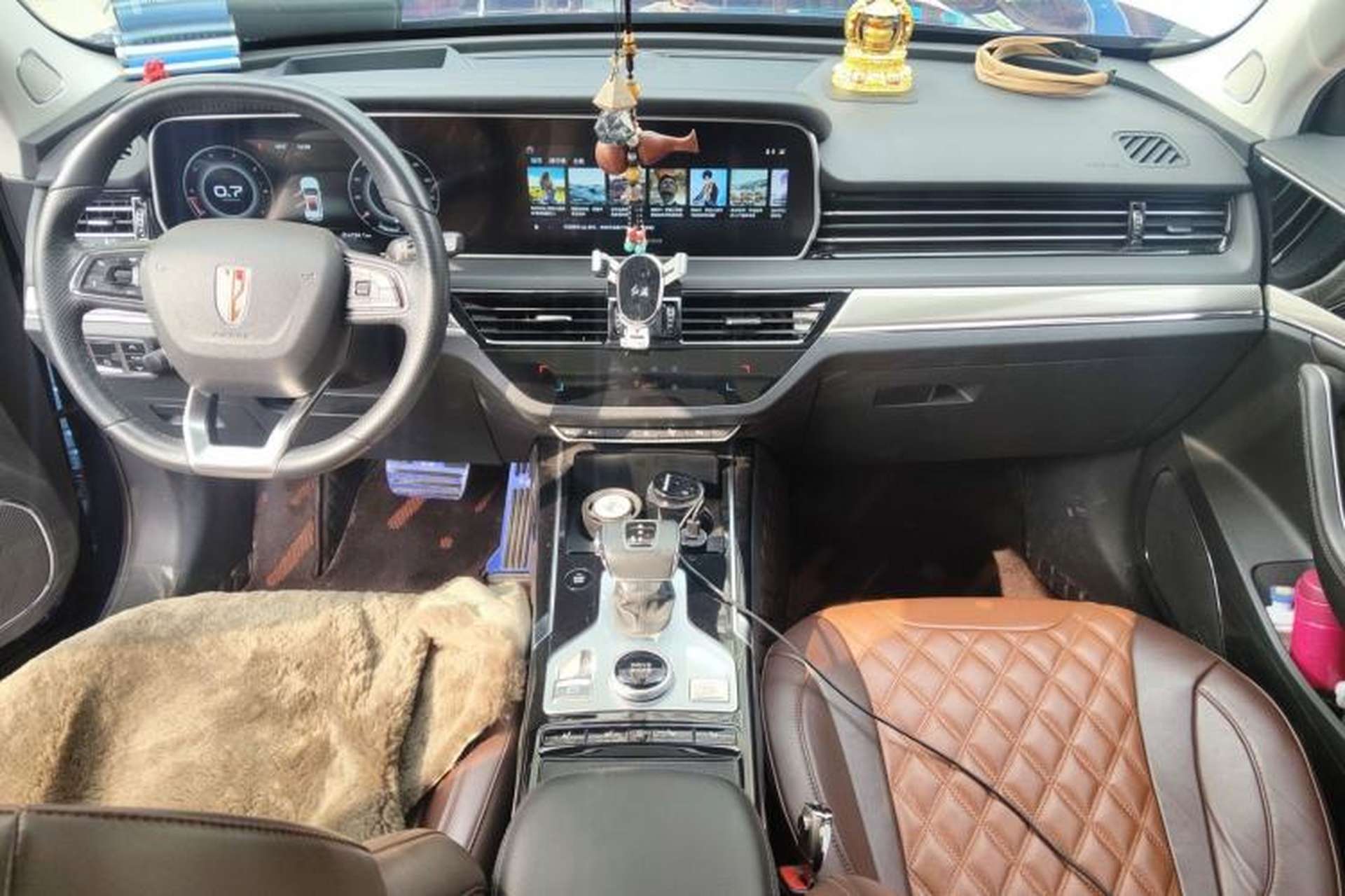 Used Hongqi HS5 2019 2.0T Smart Connect Flagship All-Wheel-Drive Version Interior 2