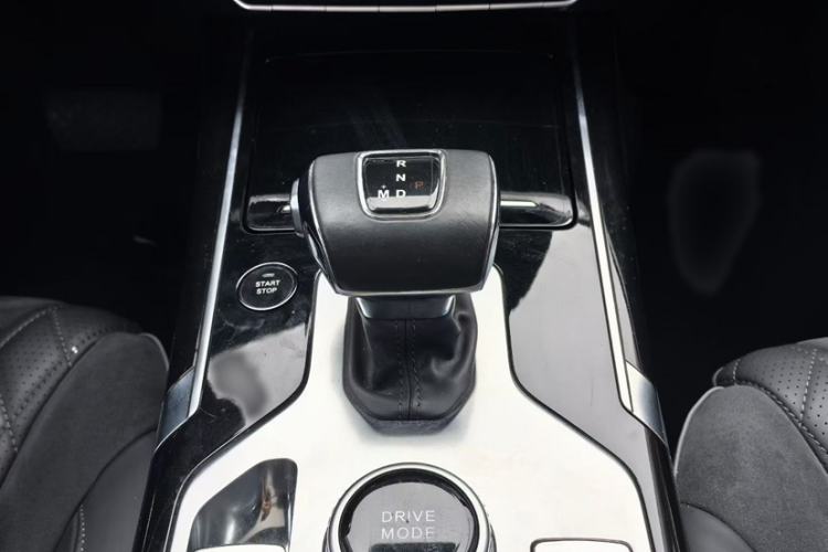 Used Hongqi HS5 2019 2.0T Smart Connect Flagship Edition Interior 2