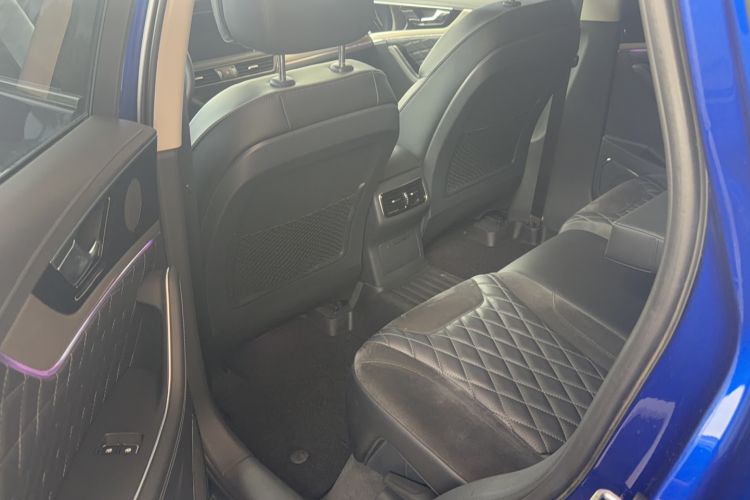 Used Hongqi HS5 2019 2.0T Smart Connect Flagship All-Wheel-Drive Version Interior 2