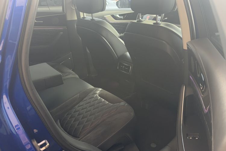 Used Hongqi HS5 2019 2.0T Smart Connect Flagship All-Wheel-Drive Version Interior 3