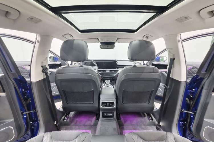 Used Hongqi HS5 2019 2.0T Smart Connect Flagship Edition Interior 3