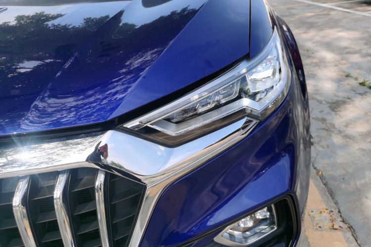 Used Hongqi HS5 2019 2.0T Smart Connect Flagship All-Wheel-Drive Version Left Front Headlight