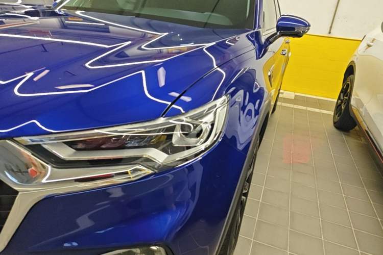 Used Hongqi HS5 2019 2.0T Smart Connect Flagship All-Wheel-Drive Version Left Front Headlight