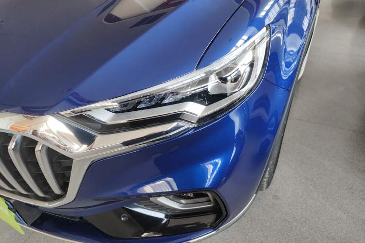 Used Hongqi HS5 2019 2.0T Smart Connect Flagship All-Wheel-Drive Version Left Front Headlight