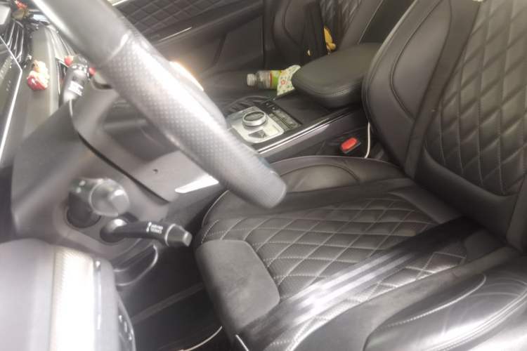 Used Hongqi HS5 2019 2.0T Smart Connect Flagship All-Wheel-Drive Version Left Front Seat