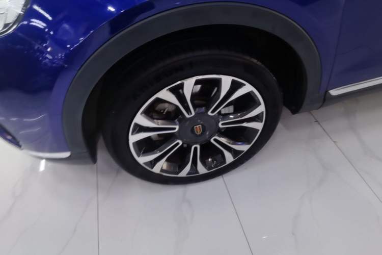 Used Hongqi HS5 2019 2.0T Smart Connect Flagship All-Wheel-Drive Version Left Front Wheel Hub