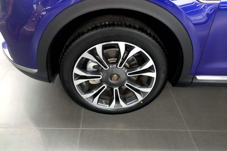 Used Hongqi HS5 2019 2.0T Smart Connect Flagship All-Wheel-Drive Version Left Front Wheel Hub