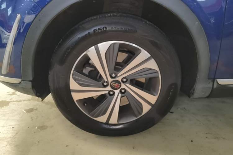 Used Hongqi HS5 2019 2.0T Smart Connect Flagship Edition Left Front Wheel Hub