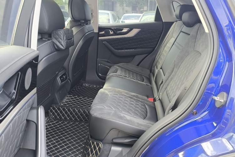 Used Hongqi HS5 2019 2.0T Smart Connect Flagship Edition Left Rear Seat