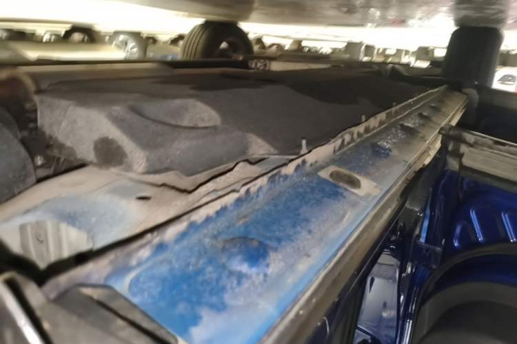 Used Hongqi HS5 2019 2.0T Smart Connect Flagship Edition Left Side Sill