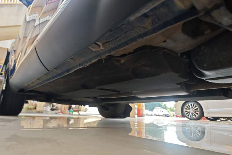 Used Hongqi HS5 2019 2.0T Smart Connect Flagship Edition Left Side Sill