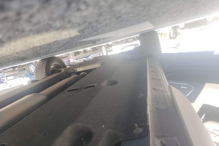Used Hongqi HS5 2019 2.0T Smart Connect Flagship Edition Left Side Sill
