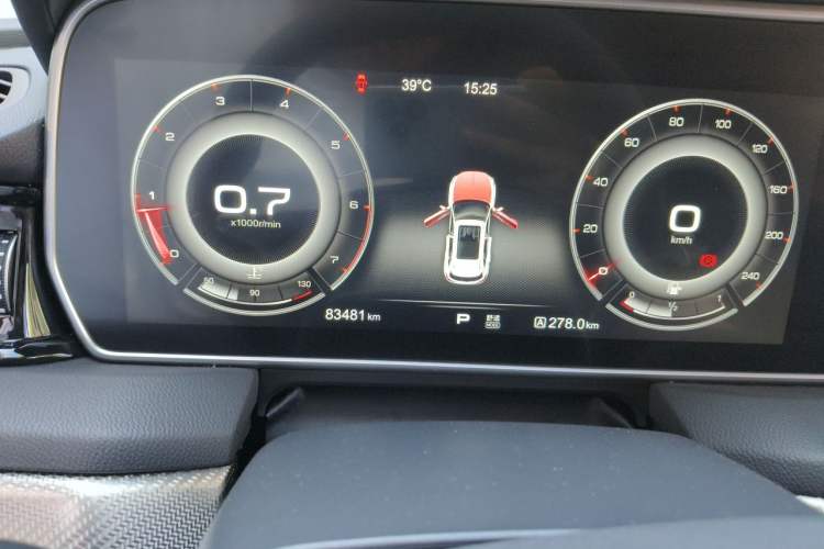 Used Hongqi HS5 2019 2.0T Smart Connect Flagship All-Wheel-Drive Version Odometer Close Up