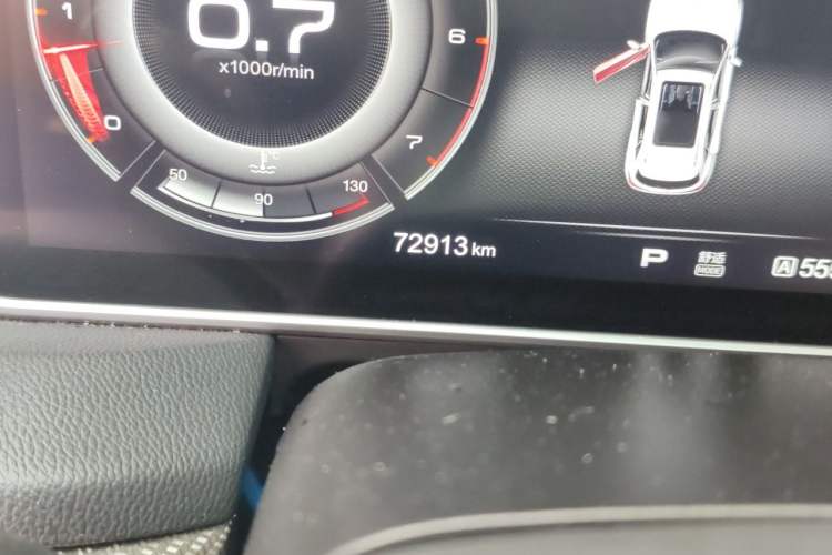 Used Hongqi HS5 2019 2.0T Smart Connect Flagship Edition Odometer Close Up