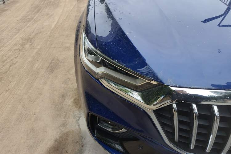 Used Hongqi HS5 2019 2.0T Smart Connect Flagship All-Wheel-Drive Version Right Front Headlight