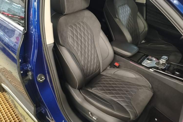 Used Hongqi HS5 2019 2.0T Smart Connect Flagship Edition Right Front Seat