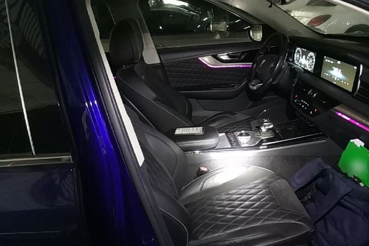 Used Hongqi HS5 2019 2.0T Smart Connect Flagship All-Wheel-Drive Version Right Front Seat
