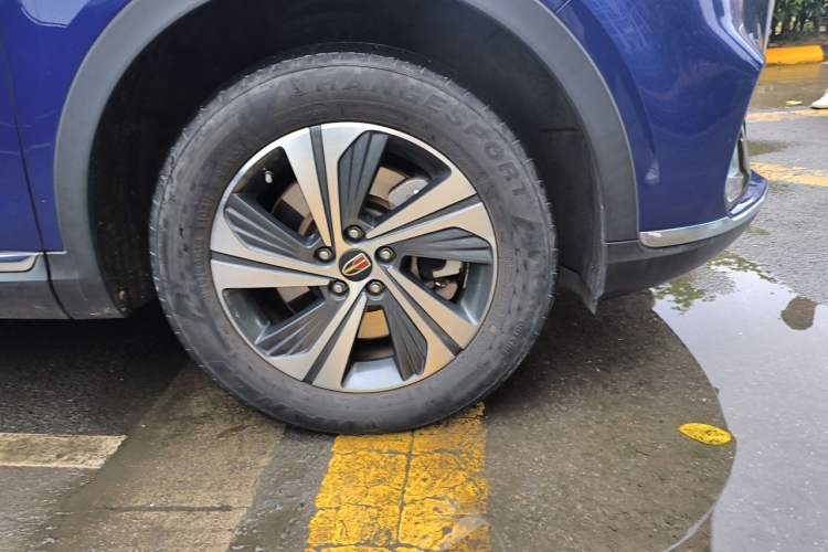 Used Hongqi HS5 2019 2.0T Smart Connect Flagship Edition Right Front Wheel Hub