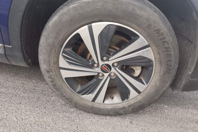 Used Hongqi HS5 2019 2.0T Smart Connect Flagship Edition Right Front Wheel Hub