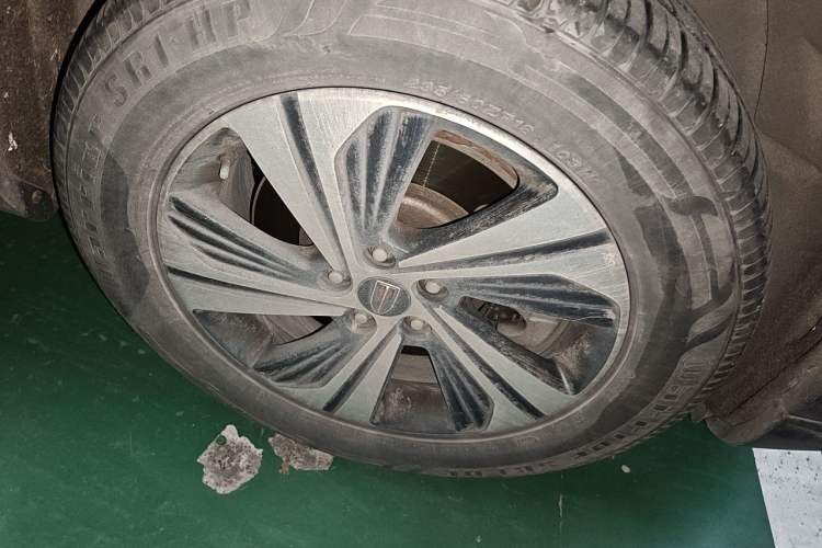 Used Hongqi HS5 2019 2.0T Smart Connect Flagship Edition Right Front Wheel Hub