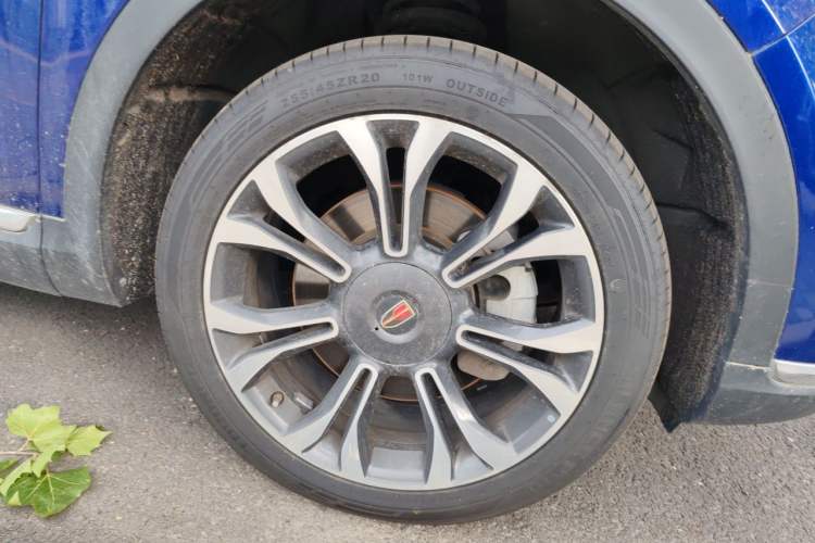 Used Hongqi HS5 2019 2.0T Smart Connect Flagship All-Wheel-Drive Version Right Front Wheel Hub