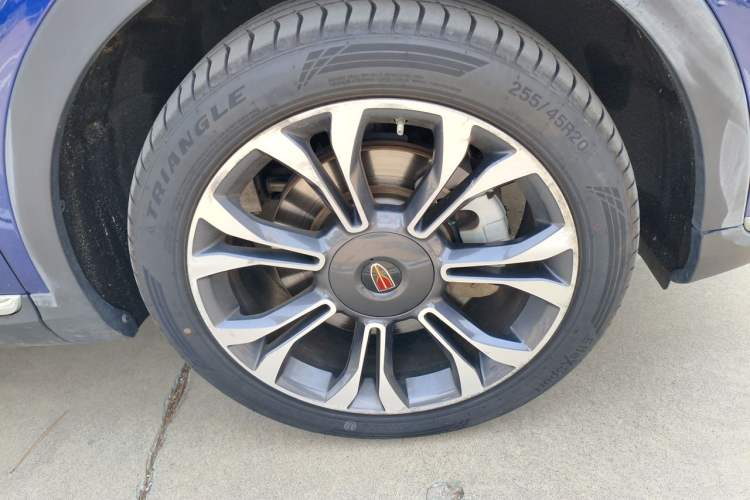 Used Hongqi HS5 2019 2.0T Smart Connect Flagship All-Wheel-Drive Version Right Front Wheel Hub