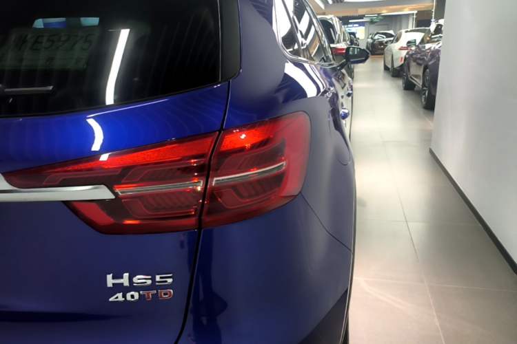 Used Hongqi HS5 2019 2.0T Smart Connect Flagship All-Wheel-Drive Version Right Rear Taillight
