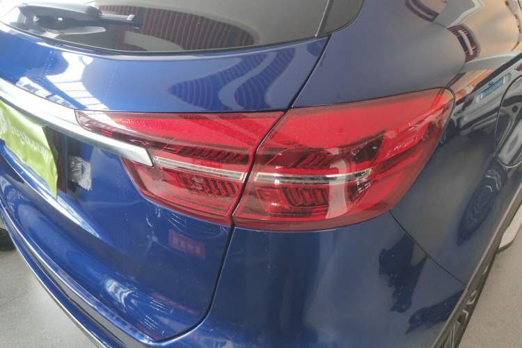 Used Hongqi HS5 2019 2.0T Smart Connect Flagship All-Wheel-Drive Version Right Rear Taillight
