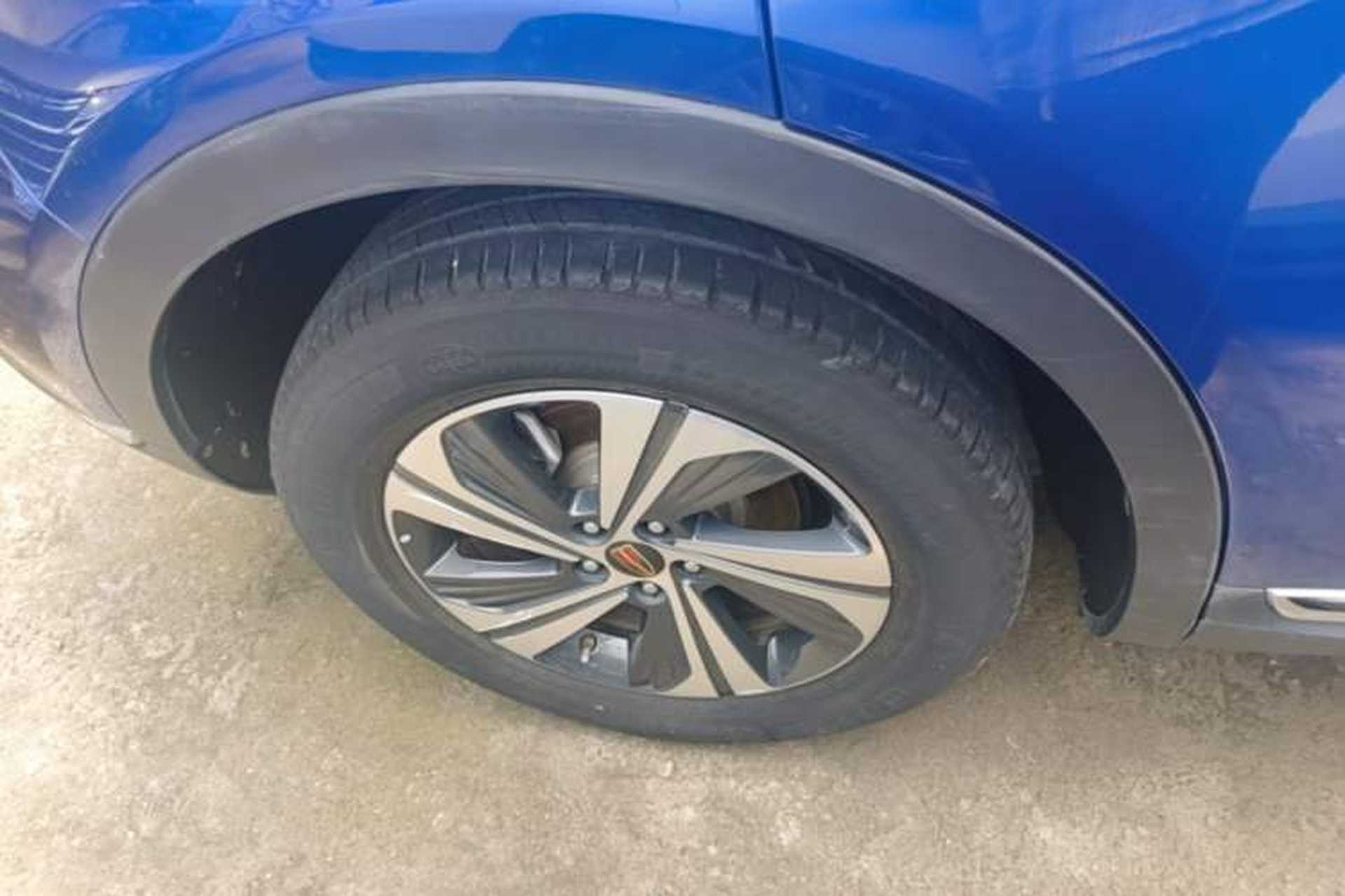 Used Hongqi HS5 2019 2.0T Smart Connect Flagship Edition Right Rear Wheel Hub