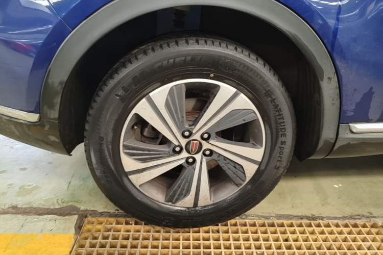 Used Hongqi HS5 2019 2.0T Smart Connect Flagship Edition Right Rear Wheel Hub