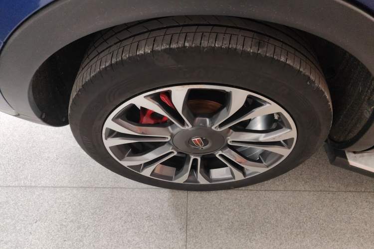 Used Hongqi HS5 2019 2.0T Smart Connect Flagship All-Wheel-Drive Version Right Rear Wheel Hub