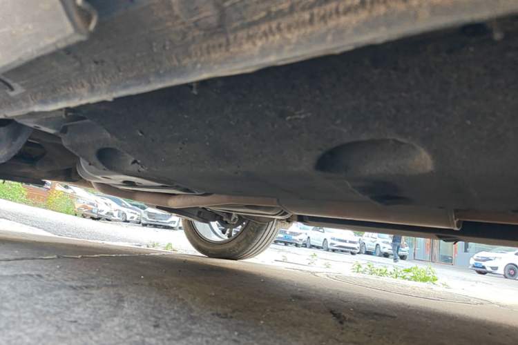 Used Hongqi HS5 2019 2.0T Smart Connect Flagship All-Wheel-Drive Version Right Side Sill