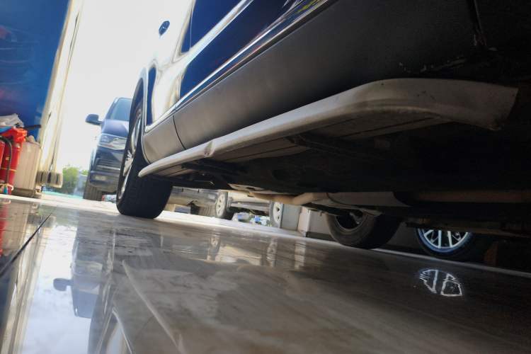 Used Hongqi HS5 2019 2.0T Smart Connect Flagship Edition Right Side Sill