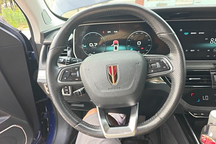 Used Hongqi HS5 2019 2.0T Smart Connect Flagship All-Wheel-Drive Version Steering Wheel