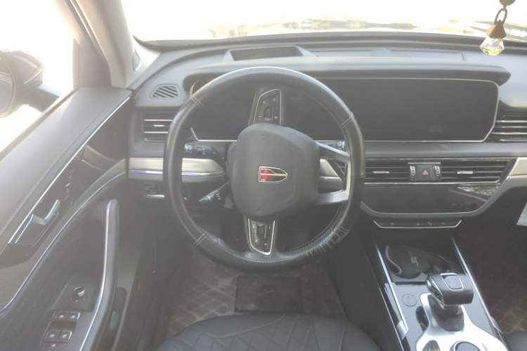 Used Hongqi HS5 2019 2.0T Smart Connect Flagship All-Wheel-Drive Version Steering Wheel