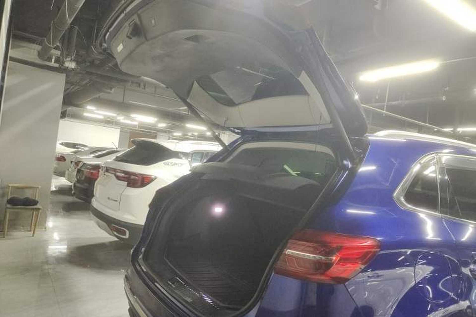 Used Hongqi HS5 2019 2.0T Smart Connect Flagship All-Wheel-Drive Version Trunk