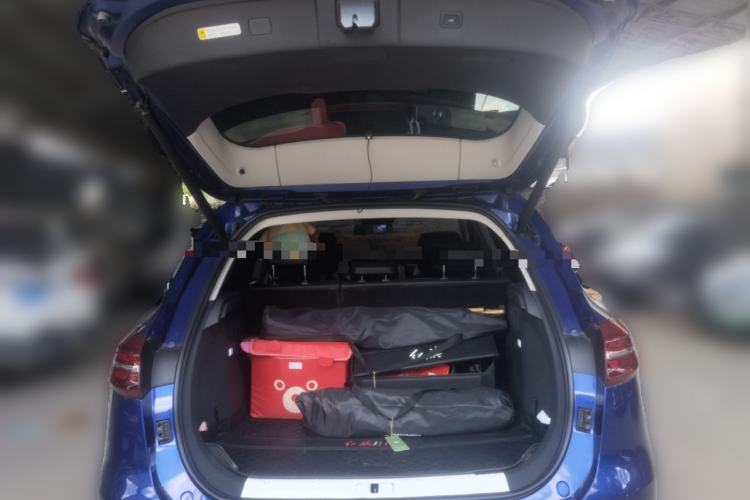 Used Hongqi HS5 2019 2.0T Smart Connect Flagship All-Wheel-Drive Version Trunk