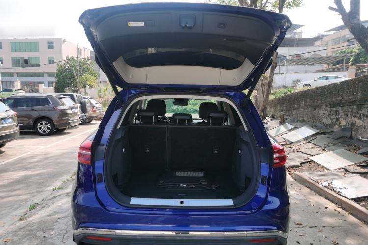 Used Hongqi HS5 2019 2.0T Smart Connect Flagship All-Wheel-Drive Version Trunk