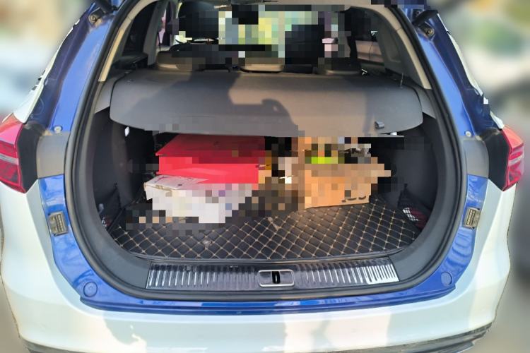 Used Hongqi HS5 2019 2.0T Smart Connect Flagship All-Wheel-Drive Version Trunk