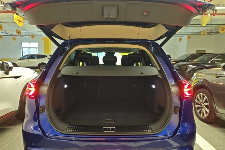 Used Hongqi HS5 2019 2.0T Smart Connect Flagship All-Wheel-Drive Version Trunk