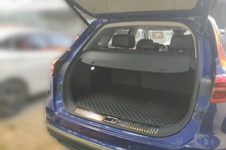 Used Hongqi HS5 2019 2.0T Smart Connect Flagship All-Wheel-Drive Version Trunk
