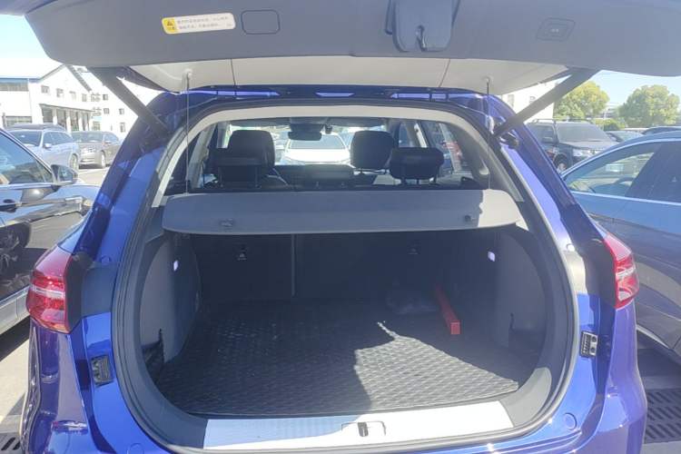 Used Hongqi HS5 2019 2.0T Smart Connect Flagship Edition Trunk