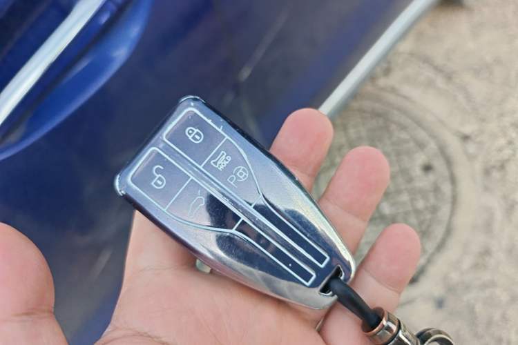 Used Hongqi HS5 2019 2.0T Smart Connect Flagship All-Wheel-Drive Version Vehicle Key