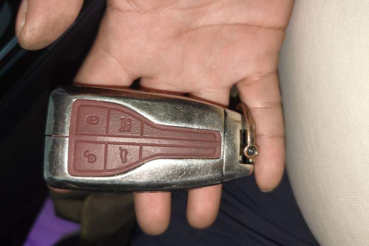 Used Hongqi HS5 2019 2.0T Smart Connect Flagship Edition Vehicle Key