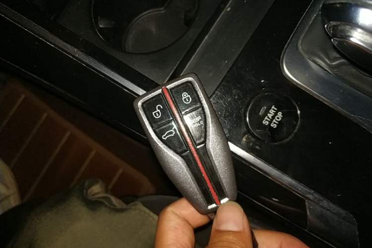 Used Hongqi HS5 2019 2.0T Smart Connect Flagship All-Wheel-Drive Version Vehicle Key