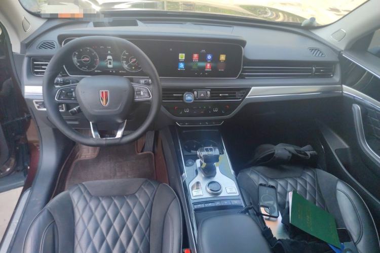 Used Hongqi HS5 2019 2.0T Smart Connect Flagship All-Wheel-Drive Version Center Console